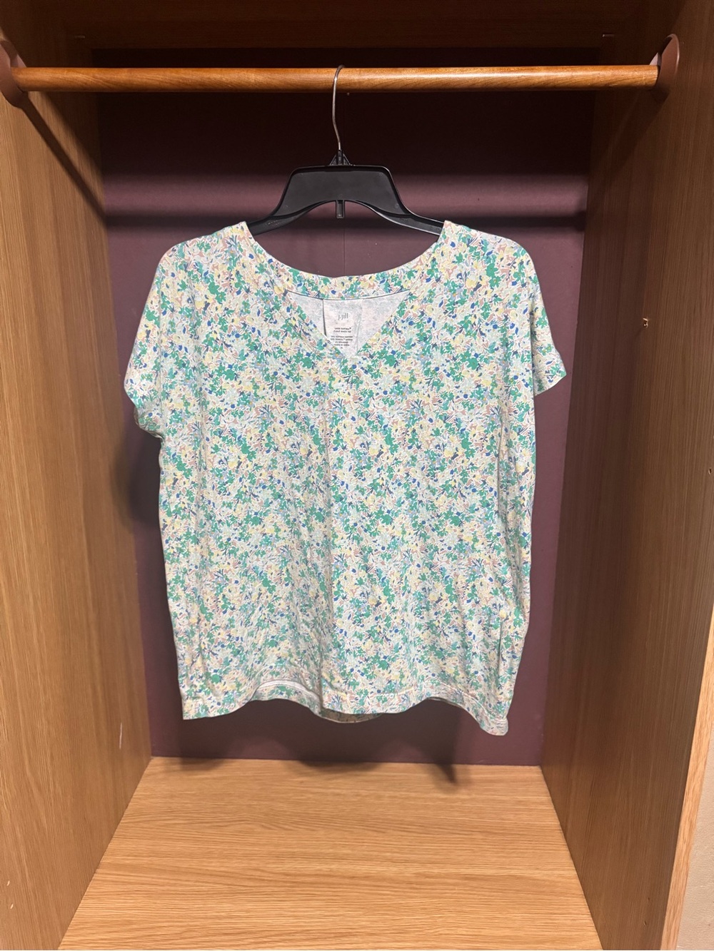 J.Jill Luxe Supima Floral Pleat Back V-Neck Top Size Medium